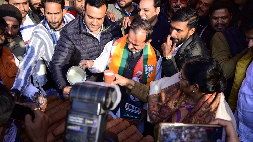 भाजपा युवा मोर्चा की ओर से आयोजित दूध वितरण कार्यक्रम का मदन राठौड़ ने किया शुभारंभ भाजपा युवा मोर्चा की ओर से आयोजित दूध वितरण कार्यक्रम का मदन राठौड़ ने किया शुभारंभ