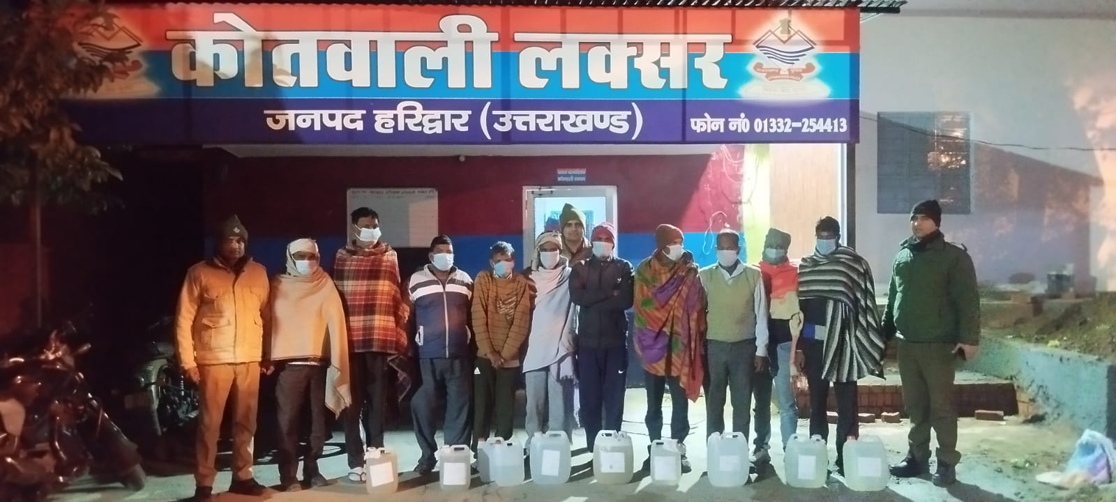 पकड़े गए नशा तस्कर पकड़े गए नशा तस्कर
