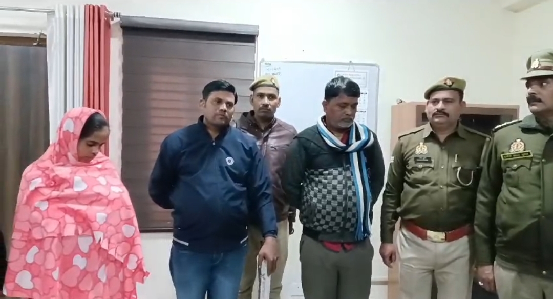 पुलिस की गिरफ्त में आरोपित पुलिस की गिरफ्त में आरोपित