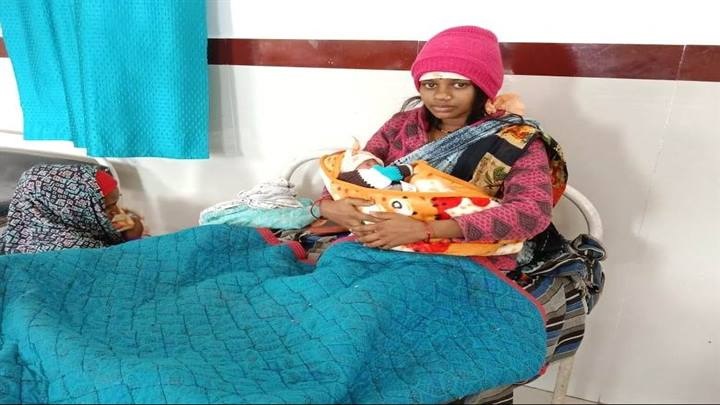 बालाघाट जिले के स्वास्थ्य केंद्र की तस्वीर बालाघाट जिले के स्वास्थ्य केंद्र की तस्वीर