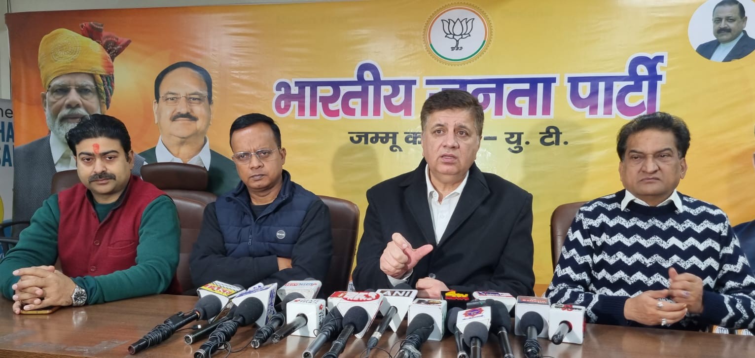 भाजपा ने एनसी सरकार को दृष्टिहीन और दिशाहीन बताया भाजपा ने एनसी सरकार को दृष्टिहीन और दिशाहीन बताया