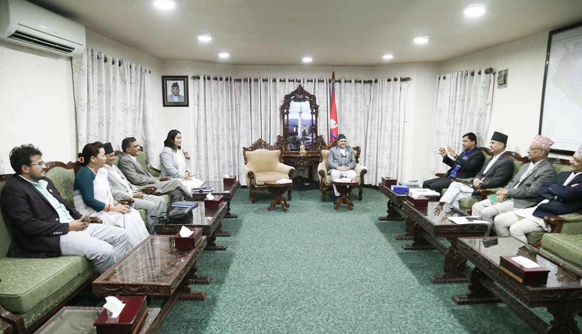 स्पीकर का प्रमुख सचेतकों के साथ बैठक स्पीकर का प्रमुख सचेतकों के साथ बैठक
