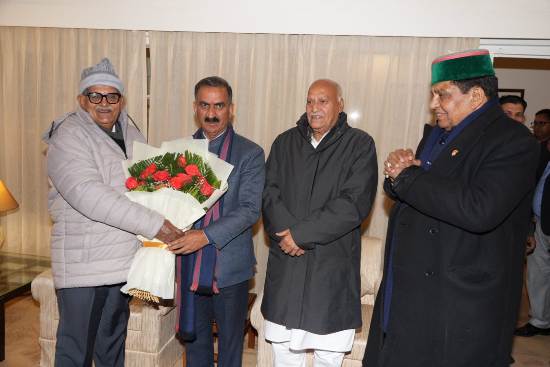 पंजाब के राज्यपाल ने मुख्यमंत्री से भेंट की पंजाब के राज्यपाल ने मुख्यमंत्री से भेंट की