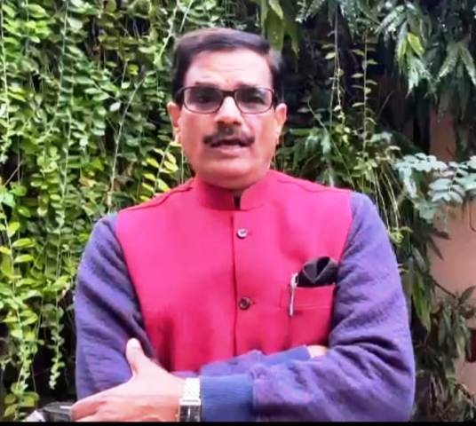 मौसम की जानकारी देते मौसम वैज्ञानिक डॉ एस एन सुनील पाण्डेय मौसम की जानकारी देते मौसम वैज्ञानिक डॉ एस एन सुनील पाण्डेय