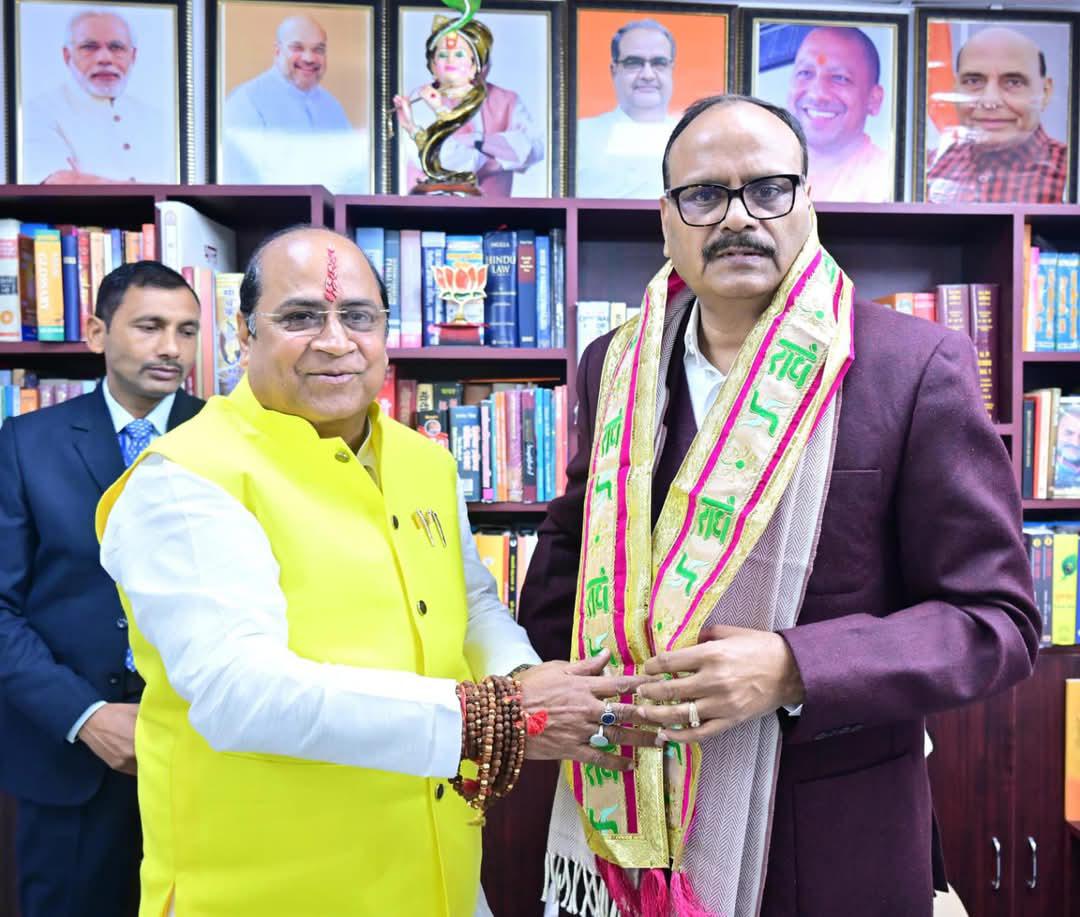 उप मुख्यमंत्री से मुलाकात करते विधायक सुरेंद्र मैथानी उप मुख्यमंत्री से मुलाकात करते विधायक सुरेंद्र मैथानी
