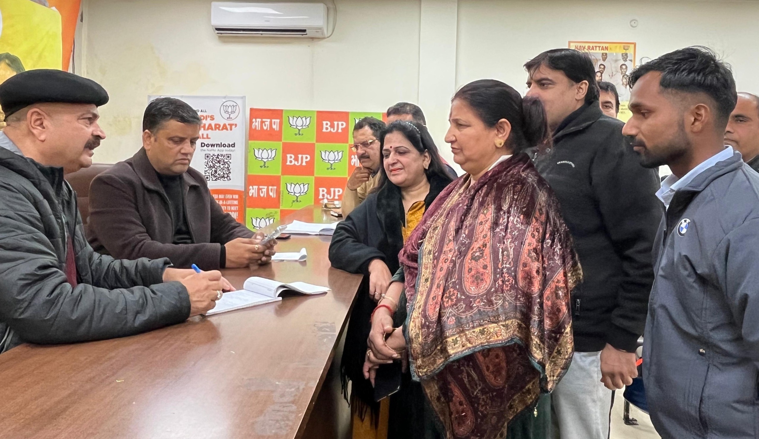 भाजपा विधायकों ने त्रिकुटा नगर में जनता दरबार लगाया भाजपा विधायकों ने त्रिकुटा नगर में जनता दरबार लगाया