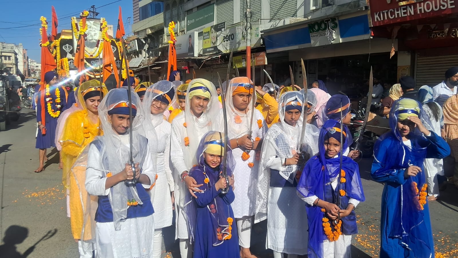 गुरु गोबिन्द सिंह जयंती पर उदयपुर में नगर कीर्तन गुरु गोबिन्द सिंह जयंती पर उदयपुर में नगर कीर्तन