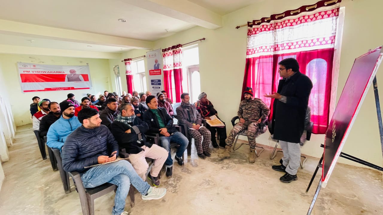 युवाओं को नशीली दवाओं के दुरूपयोग के प्रति किया जागरूक युवाओं को नशीली दवाओं के दुरूपयोग के प्रति किया जागरूक