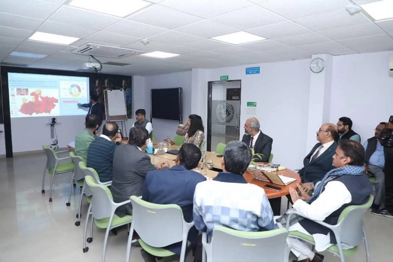 उप मुख्यमंत्री राजेन्द्र शुक्ल ने स्वास्थ्य क्षेत्र में यूनिसेफ द्वारा की जा रही विभिन्न गतिविधियों की जानकारी ली उप मुख्यमंत्री राजेन्द्र शुक्ल ने स्वास्थ्य क्षेत्र में यूनिसेफ द्वारा की जा रही विभिन्न गतिविधियों की जानकारी ली