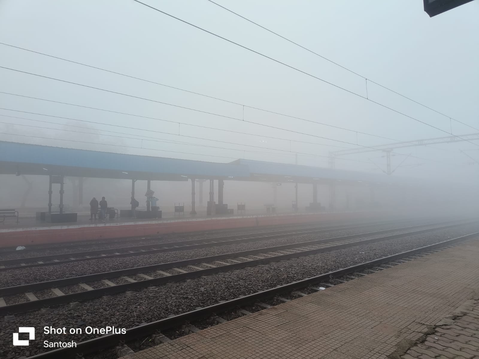दतिया : ठण्ड और कोहरा का कहर जारी, जनजीवन अस्त-व्यस्त दतिया : ठण्ड और कोहरा का कहर जारी, जनजीवन अस्त-व्यस्त