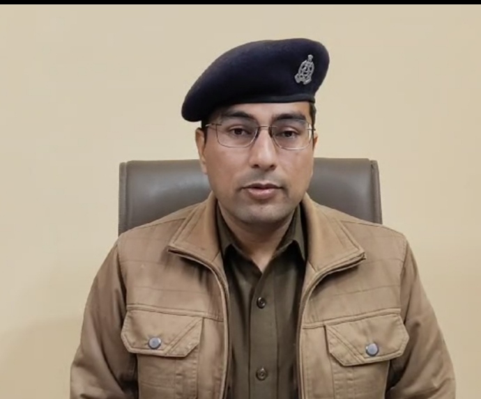 पुलिस क्षेत्राधिकारी नगर मीरजापुर। पुलिस क्षेत्राधिकारी नगर मीरजापुर।