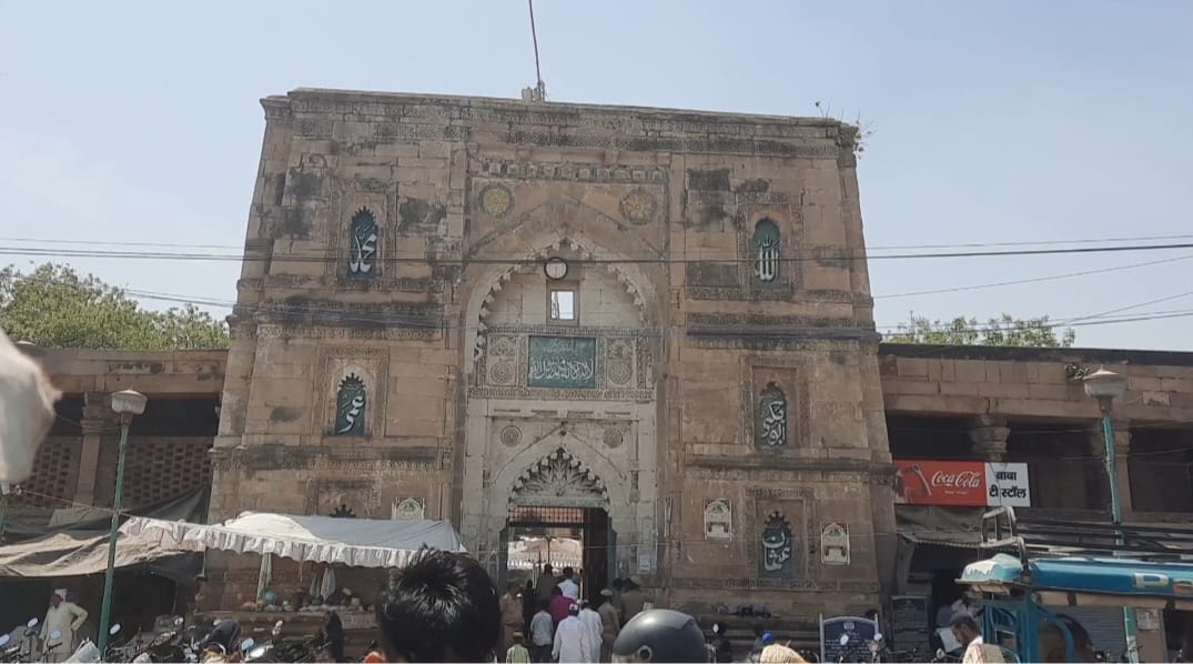 अटाला मस्जिद मामले में 18 फरवरी को दोनों पक्ष रखेंगे अपना अपना पक्ष