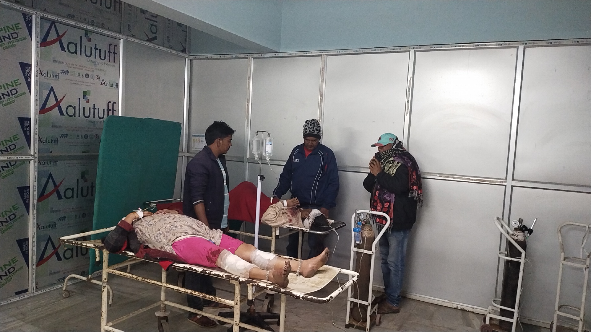 इलाजरत घायल इलाजरत घायल