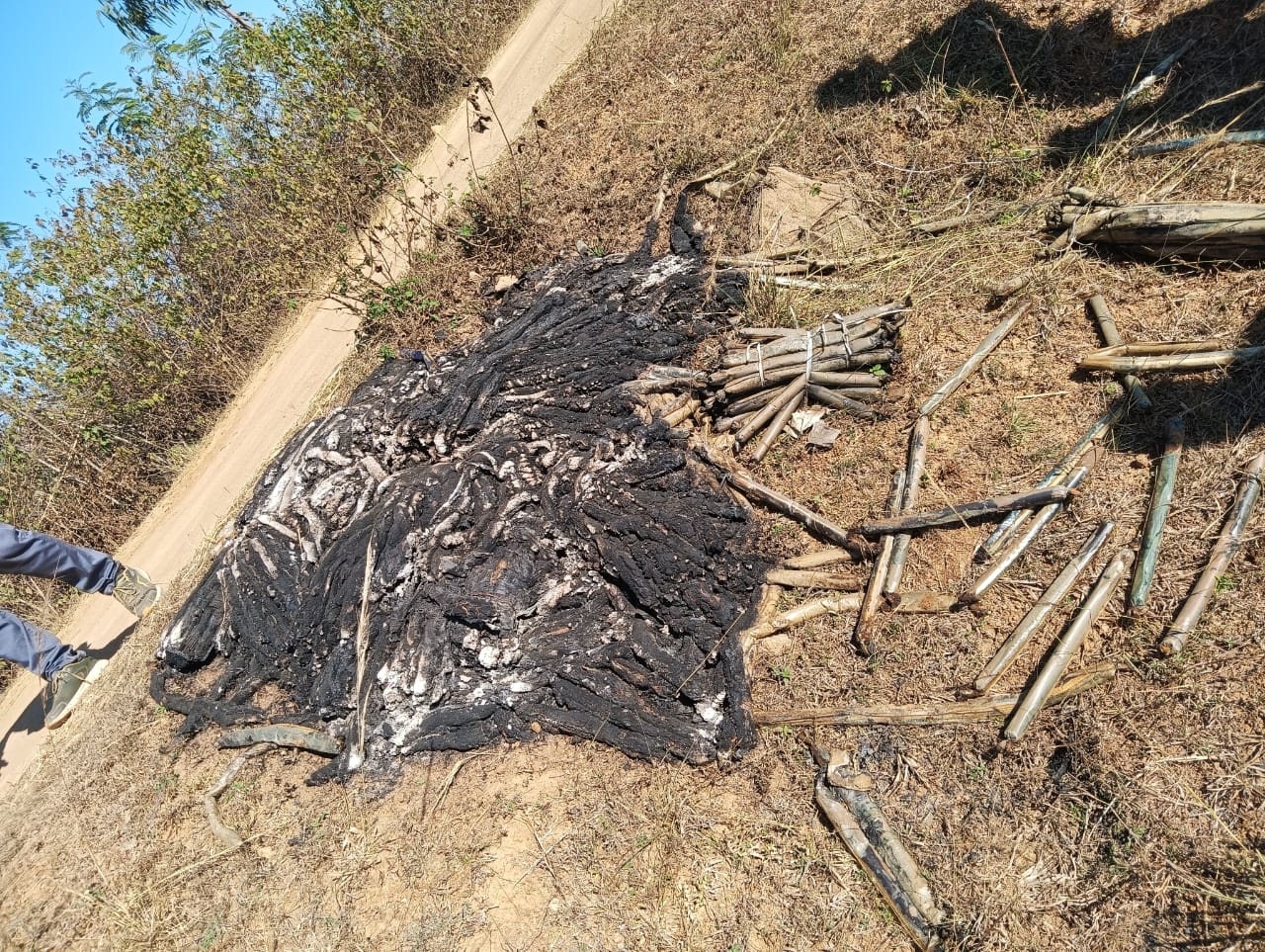 रेजिन कैप्सूल का नष्टिकरण कराते रेजिन कैप्सूल का नष्टिकरण कराते