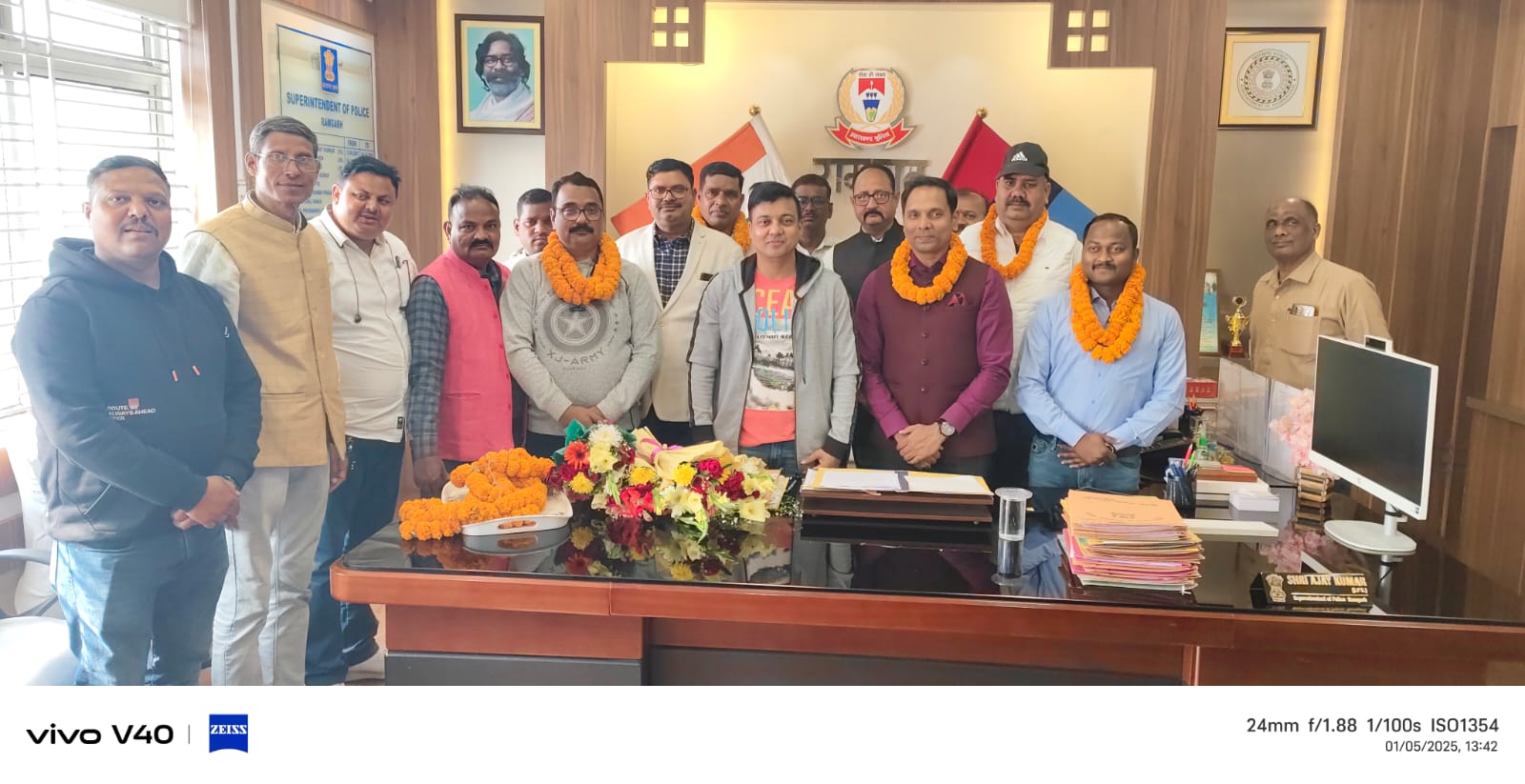 एसपी से मिले एसोसिएशन के पदाधिकारी एसपी से मिले एसोसिएशन के पदाधिकारी