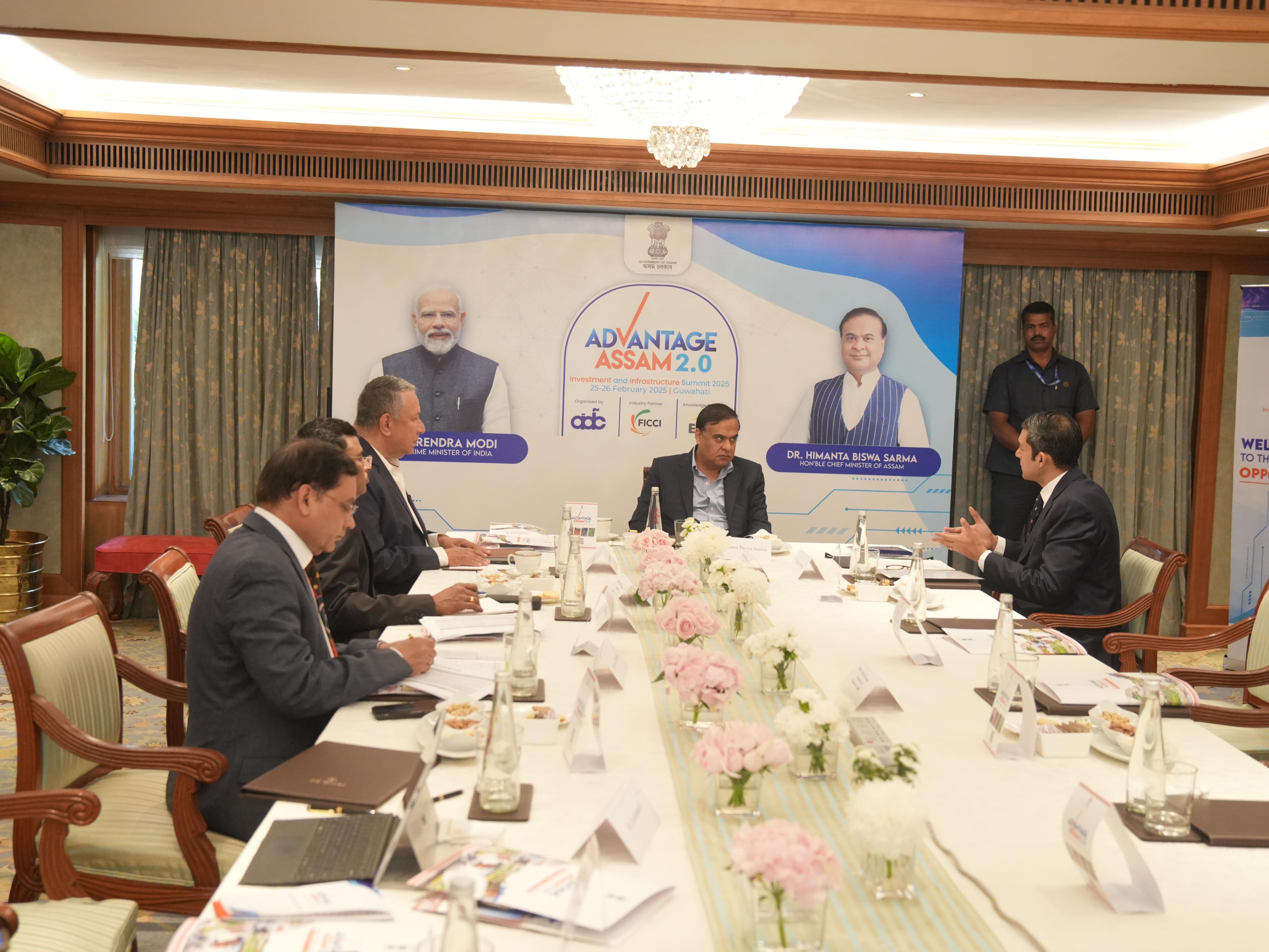 देश के प्रमुख उद्योगपतियों के साथ मुंबई में चर्चा करते मुख्यमंत्री डॉ हेमंत बिस्व सरमा देश के प्रमुख उद्योगपतियों के साथ मुंबई में चर्चा करते मुख्यमंत्री डॉ हेमंत बिस्व सरमा