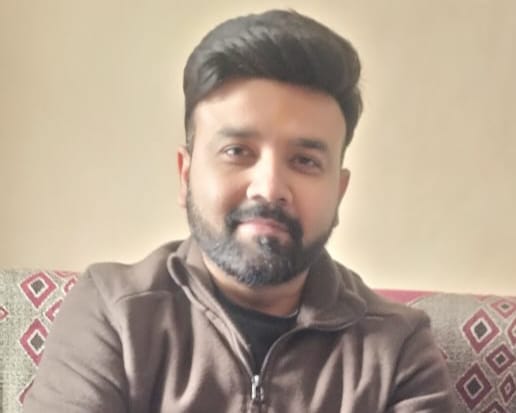 हमीरपुर में वकील का बेटा विकास बना साइंटिस्ट हमीरपुर में वकील का बेटा विकास बना साइंटिस्ट