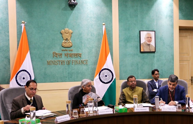 इंफ्रास्ट्रक्चर, ऊर्जा और शहरी क्षेत्रों के प्रतिनिधियों के साथ बैठक करते वित्त मंत्री इंफ्रास्ट्रक्चर, ऊर्जा और शहरी क्षेत्रों के प्रतिनिधियों के साथ बैठक करते वित्त मंत्री