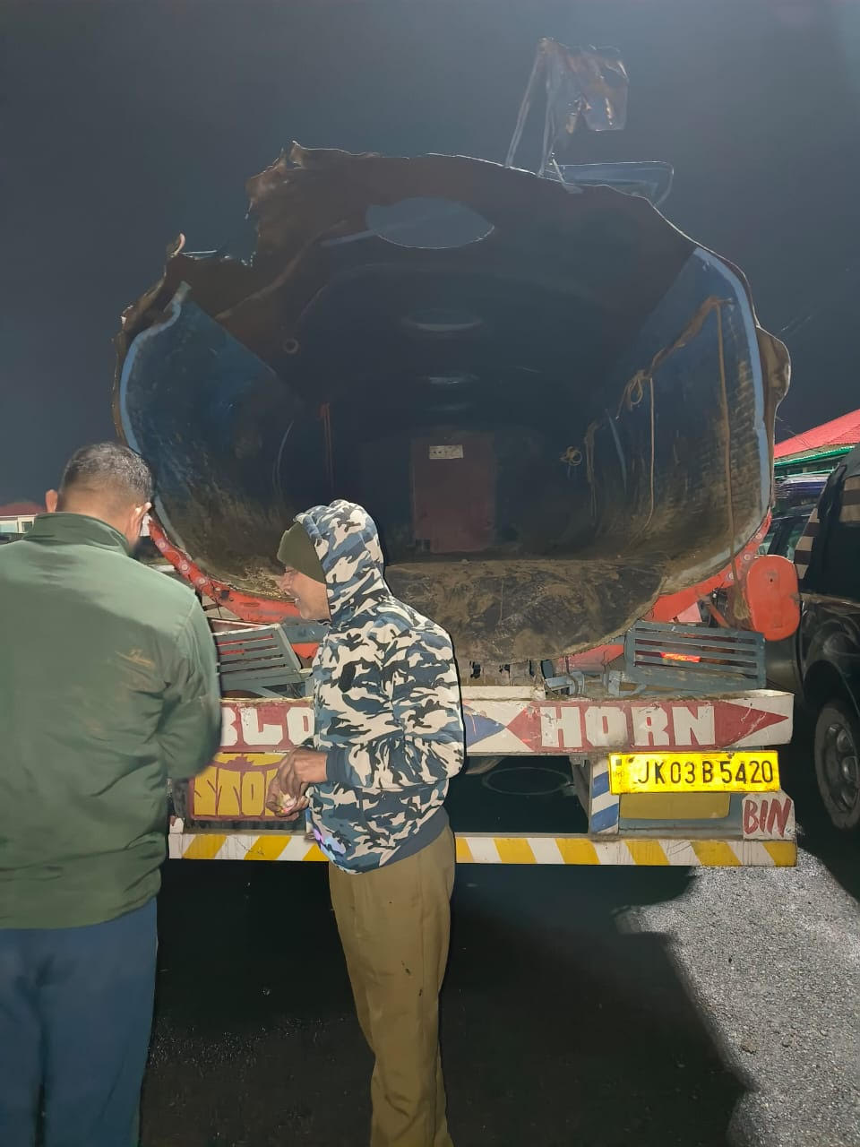 Lakhanpur police rescued 10 cattle being transported in an oil tanker