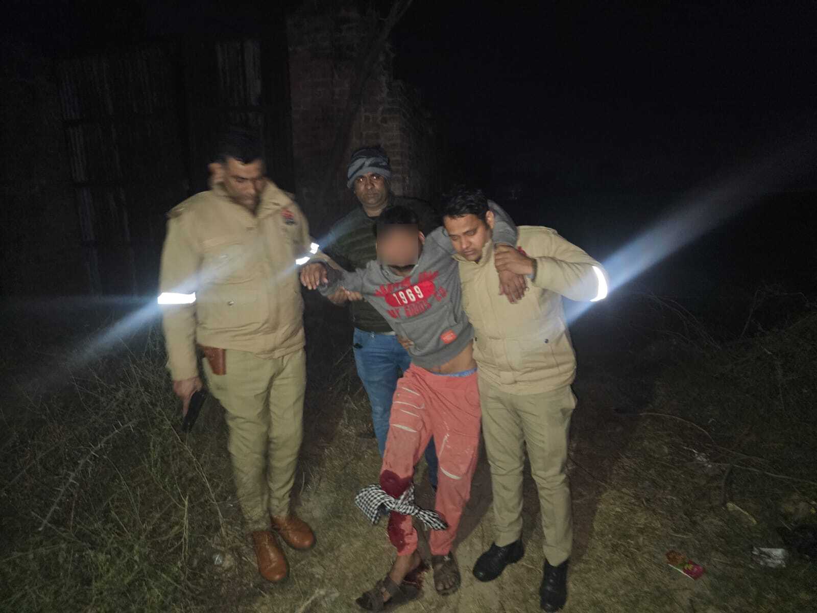 गिरफ्तार अभियुक्त गिरफ्तार अभियुक्त
