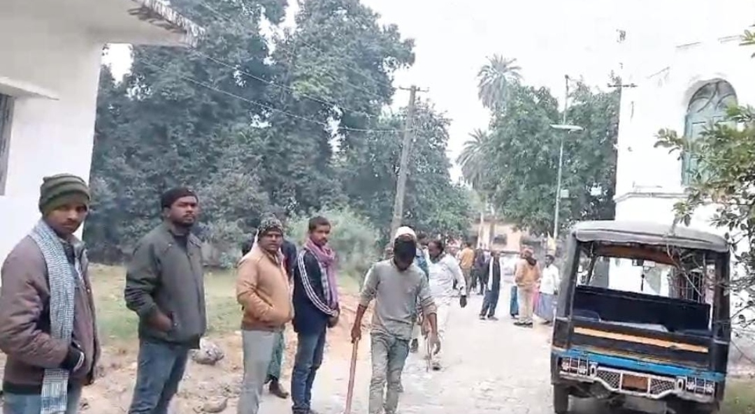 मृतक के परिजन मृतक के परिजन