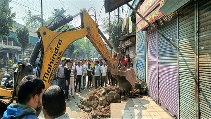संयुक्त अमले द्वारा की गई कार्रवाई संयुक्त अमले द्वारा की गई कार्रवाई