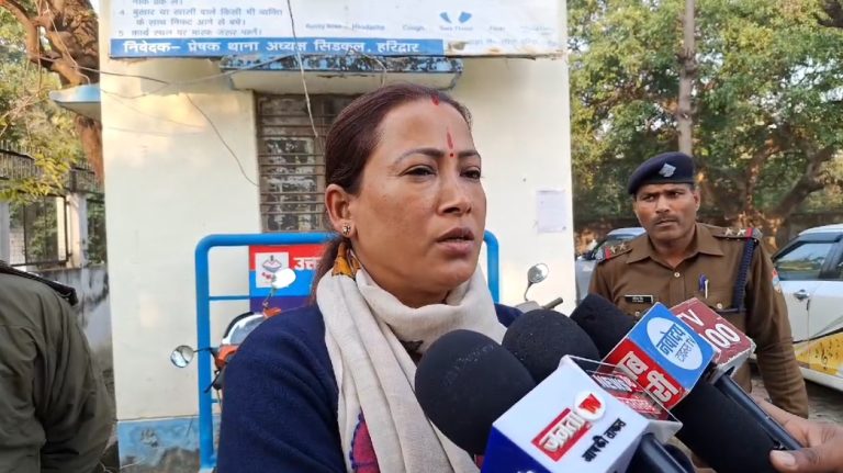 वार्ता करती खेल मंत्री रेखा आर्य वार्ता करती खेल मंत्री रेखा आर्य