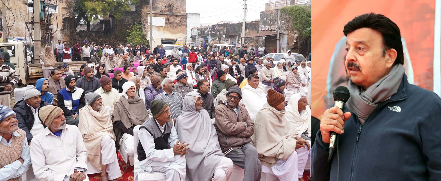 फोटो नंबर-04: गुरुग्राम के गांवों में धन्यवादी दौरे को संबोधित करते मंत्री राव नरबीर सिंह। फोटो नंबर-04: गुरुग्राम के गांवों में धन्यवादी दौरे को संबोधित करते मंत्री राव नरबीर सिंह।