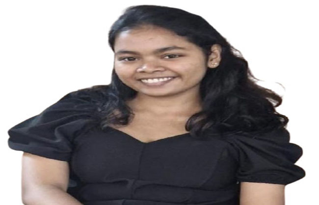 छात्रा गायत्री प्रधान छात्रा गायत्री प्रधान