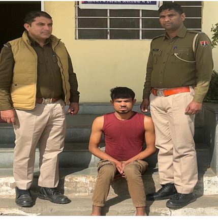 राजधानी में ड्रग्स सप्लाई करने वाला तस्कर चढ़ा पुलिस के हत्थे राजधानी में ड्रग्स सप्लाई करने वाला तस्कर चढ़ा पुलिस के हत्थे
