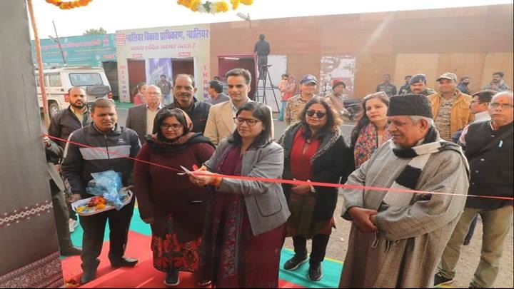 ग्वालियर व्यापार मेले में जनसंपर्क विभाग की प्रदर्शनी का शुभारंभ ग्वालियर व्यापार मेले में जनसंपर्क विभाग की प्रदर्शनी का शुभारंभ