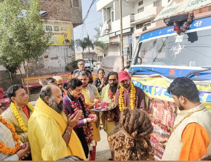 श्री सिद्धेश्वर हनुमान मंदिर से राशन सामग्री का ट्रक प्रयागराज रवाना श्री सिद्धेश्वर हनुमान मंदिर से राशन सामग्री का ट्रक प्रयागराज रवाना