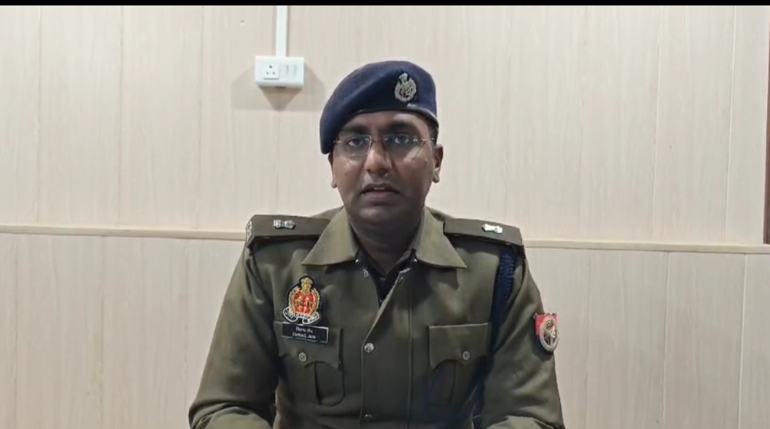 जिला मुख्यालय पर जानकारी देते एसपी ग्रामीण चिराग जैन जिला मुख्यालय पर जानकारी देते एसपी ग्रामीण चिराग जैन