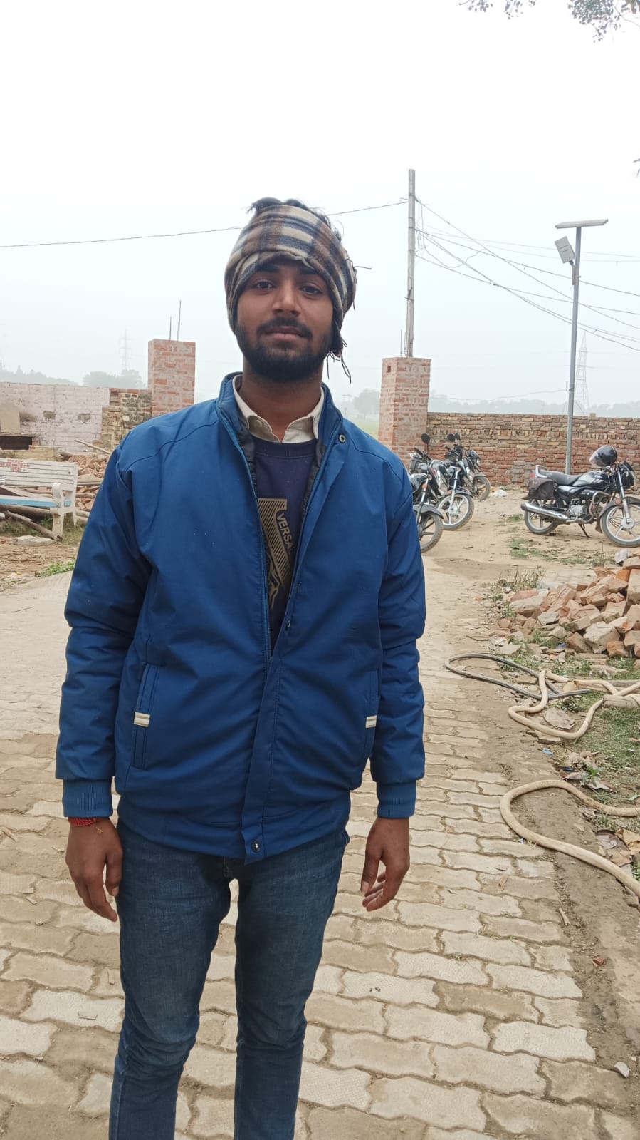 सोनाटा फाइनेंस कम्पनी के एजेंट के साथ दो बाइक पर सवार चार बदमाशो ने असलहे के बल पर 55 हजार रुपए लूट कर फरार पीड़ित एजेंट की फोटो सोनाटा फाइनेंस कम्पनी के एजेंट के साथ दो बाइक पर सवार चार बदमाशो ने असलहे के बल पर 55 हजार रुपए लूट कर फरार पीड़ित एजेंट की फोटो