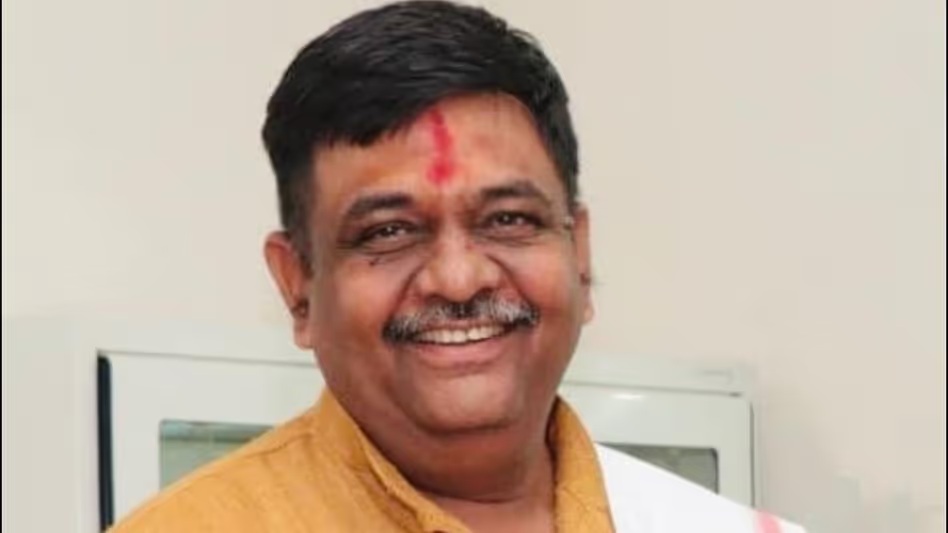 वन मंत्री संजय शर्मा (फाइल फोटो) वन मंत्री संजय शर्मा (फाइल फोटो)