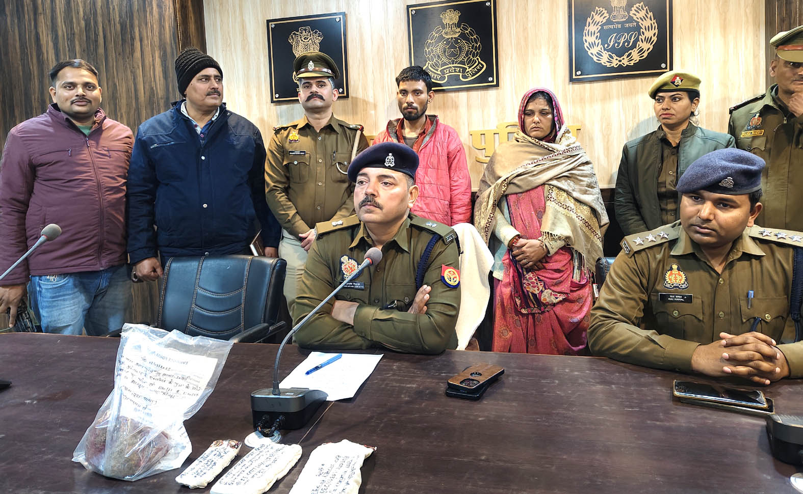 अवैध संबंधों में बाधक बने पति की पत्नी ने हवस में अंधे प्रेमी से कराई हत्या अवैध संबंधों में बाधक बने पति की पत्नी ने हवस में अंधे प्रेमी से कराई हत्या