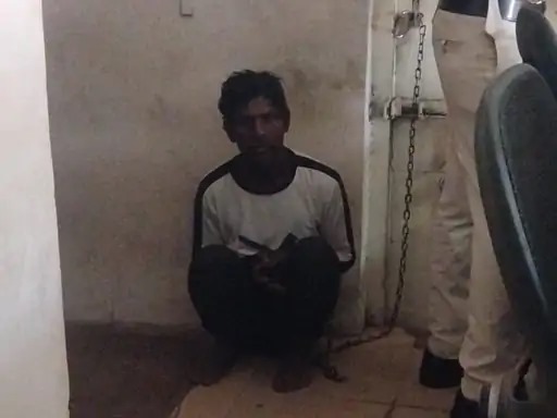 कोरबा में चाकू की नोक पर महिला के साथ दुष्कर्म, आरोपी गिरफ्तार कोरबा में चाकू की नोक पर महिला के साथ दुष्कर्म, आरोपी गिरफ्तार