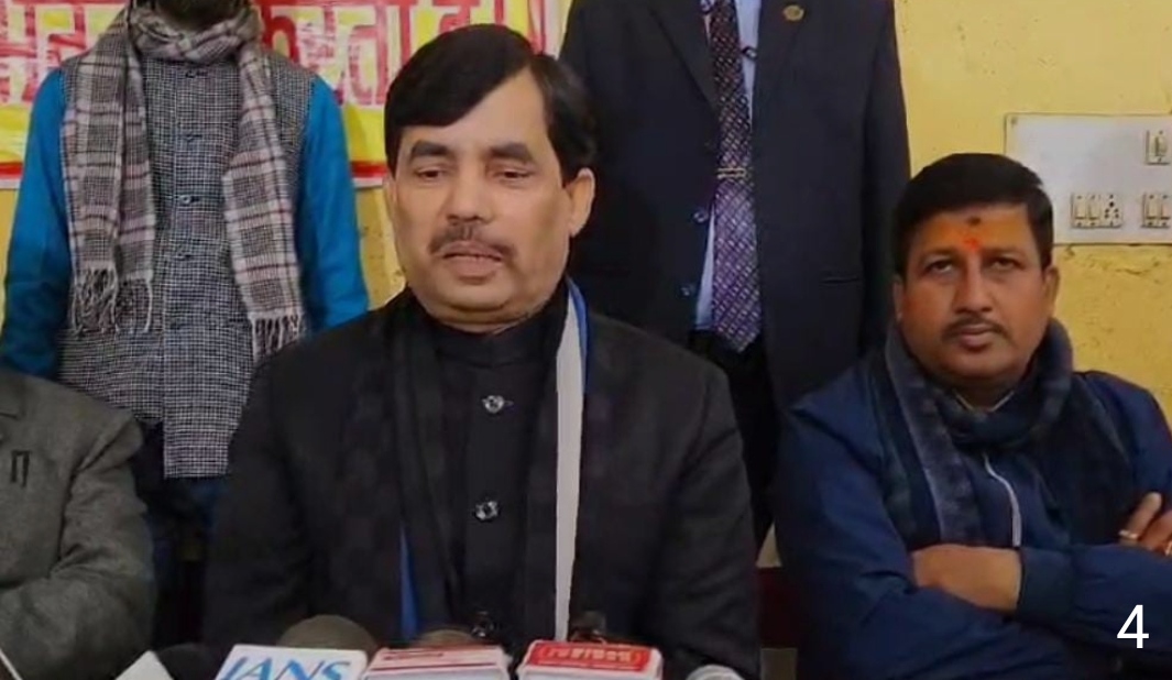 संबोधित करते शहनवाज हुसैन संबोधित करते शहनवाज हुसैन