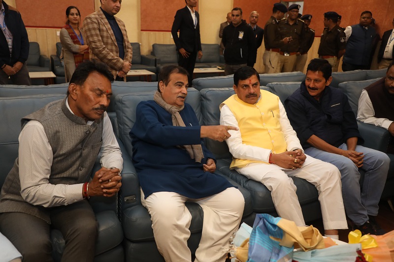 केन्द्रीय मंत्री गड़करी ने तेजाजी नगर से बलवाड़ा राष्ट्रीय राजमार्ग का किया हवाई निरीक्षण केन्द्रीय मंत्री गड़करी ने तेजाजी नगर से बलवाड़ा राष्ट्रीय राजमार्ग का किया हवाई निरीक्षण