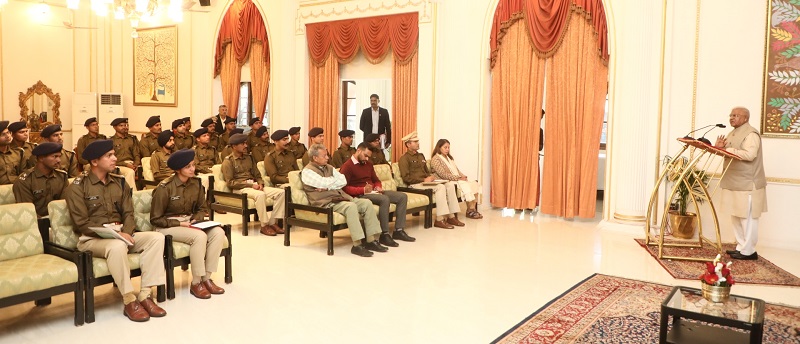 कार्यक्रम को संबोधित करते हुए राज्यपाल मंगुभाई पटेल कार्यक्रम को संबोधित करते हुए राज्यपाल मंगुभाई पटेल