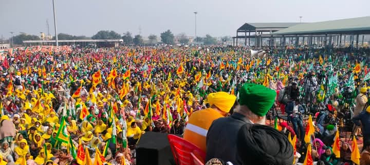 पंजाब के माेगा में रैली काे संबाेधित करते किसान नेता पंजाब के माेगा में रैली काे संबाेधित करते किसान नेता