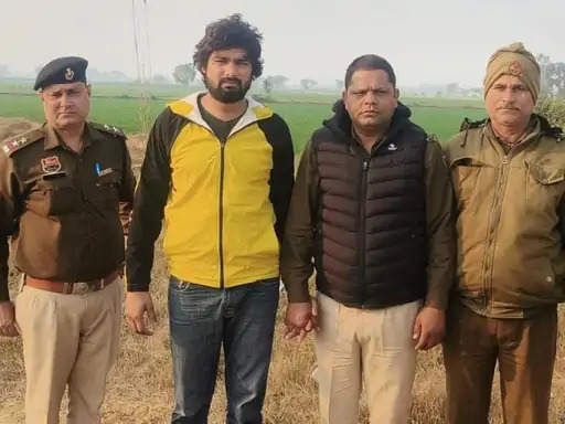 हत्या आरोपी सौरभ पुलिस की गिरफ्त में हत्या आरोपी सौरभ पुलिस की गिरफ्त में