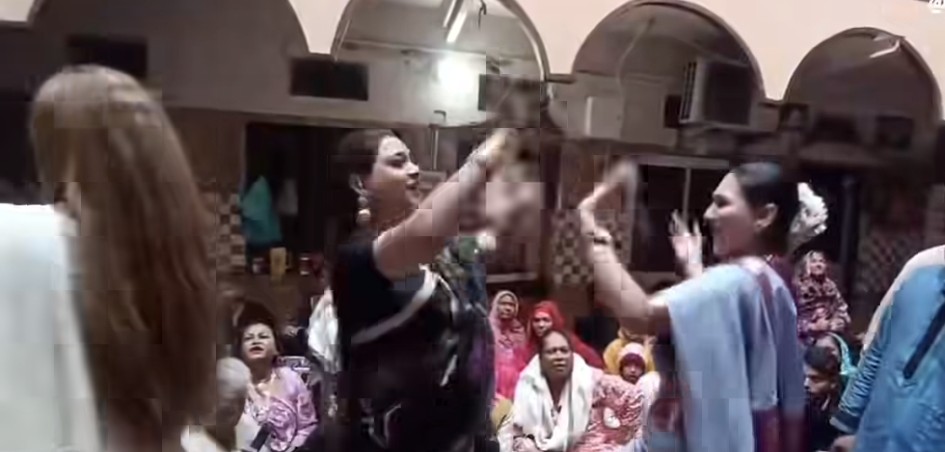 सूफी संत ख्वाजा का उर्स बड़े कुल की रस्म के साथ आज होगा सम्पन्न सूफी संत ख्वाजा का उर्स बड़े कुल की रस्म के साथ आज होगा सम्पन्न