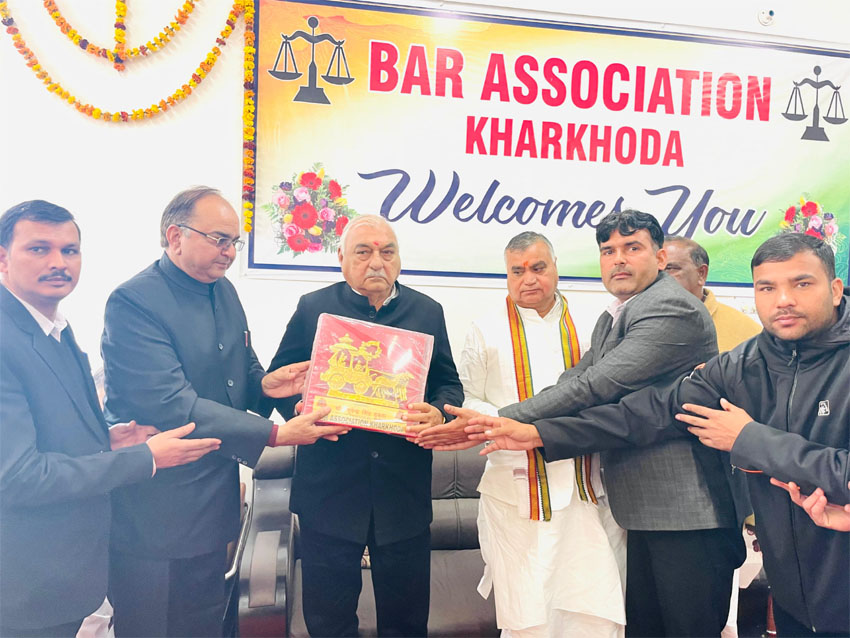 9 Snp- सोनीपत: पूर्व मुख्यमंत्री भूपेंद्र सिंह हुड्डा खरखौदा बार एसोसिएशन के लिए बने वकीलों के नए चैंबर्स का उद्घाटन कार्यक्रम में। 9 Snp- सोनीपत: पूर्व मुख्यमंत्री भूपेंद्र सिंह हुड्डा खरखौदा बार एसोसिएशन के लिए बने वकीलों के नए चैंबर्स का उद्घाटन कार्यक्रम में।