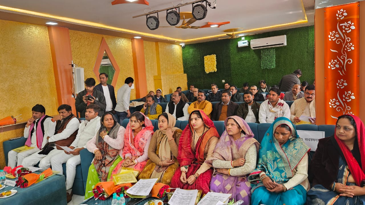 जिला पंचायत की बोर्ड बैठक में 42.52 करोड़ रुपये का बजट पास जिला पंचायत की बोर्ड बैठक में 42.52 करोड़ रुपये का बजट पास