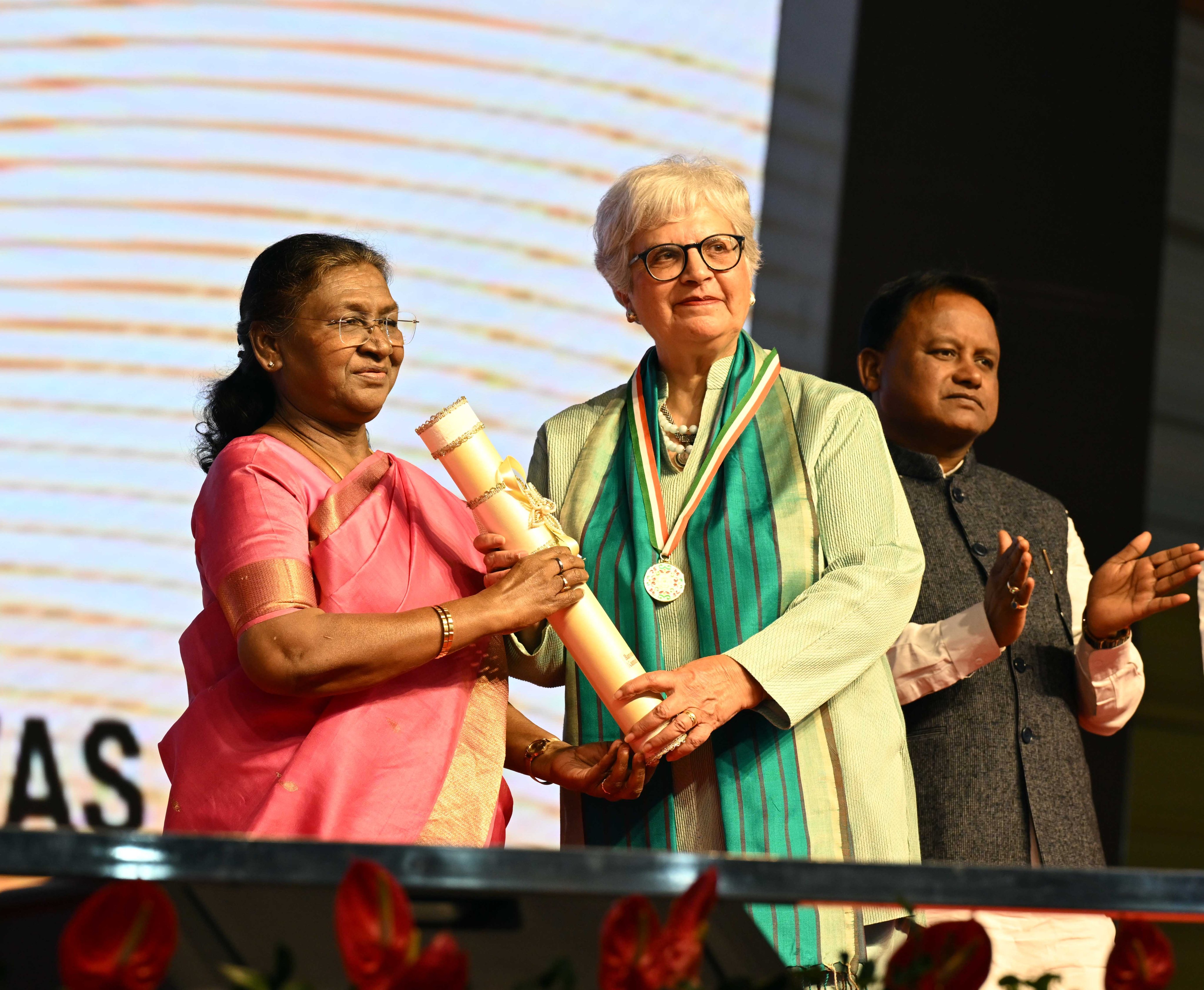President Murmu pravsi Bhartiya President Murmu pravsi Bhartiya