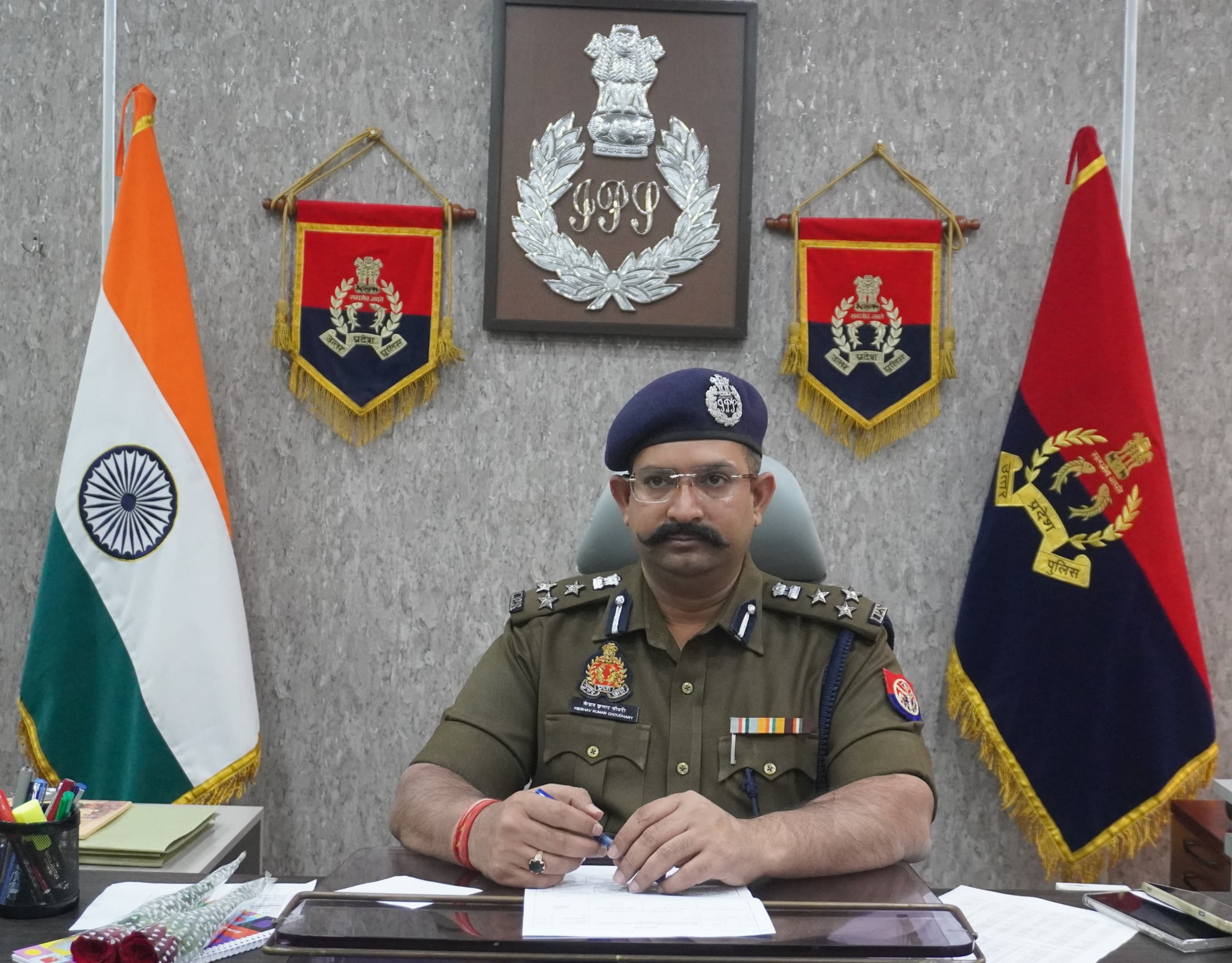जानकारी देते डीआईजी जानकारी देते डीआईजी
