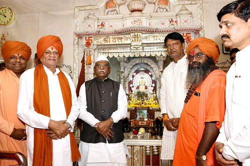 राज्यपाल बागडे ने दत्तात्रेय भगवान के दर्शन कर सभी के मंगल की कामना की राज्यपाल बागडे ने दत्तात्रेय भगवान के दर्शन कर सभी के मंगल की कामना की