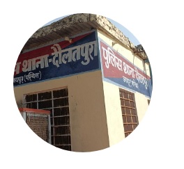 बेकाबू होकर ऑयल टैंकर पलटा बेकाबू होकर ऑयल टैंकर पलटा