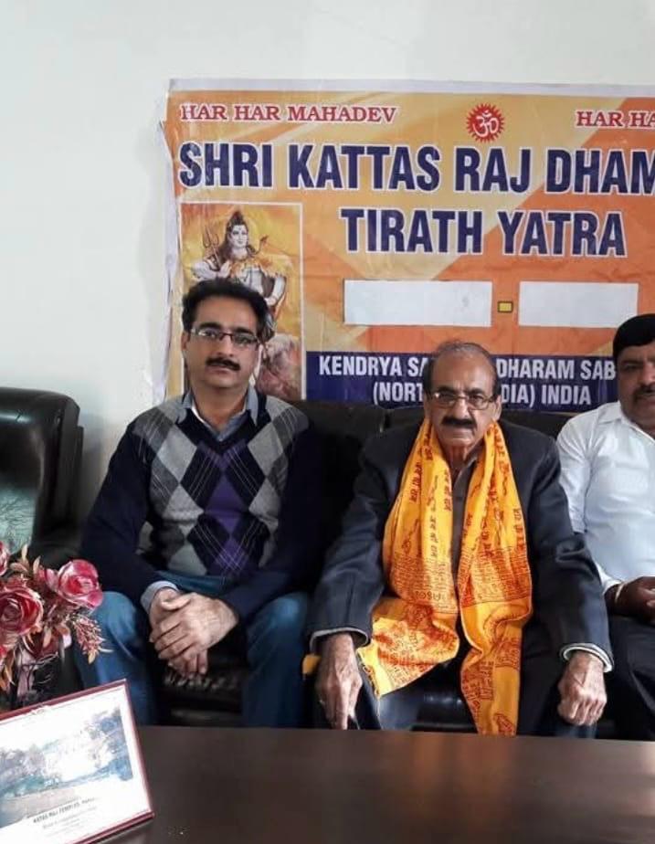 शिव प्रताप बजाज जानकारी देते हुए शिव प्रताप बजाज जानकारी देते हुए